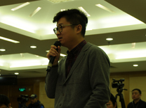 央視記者提問(wèn)